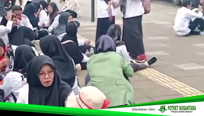 Ribuan Guru Honorer dan Madrasah Swasta Geruduk DPR RI, Tuntut Kepastian Status dan Kesejahteraan