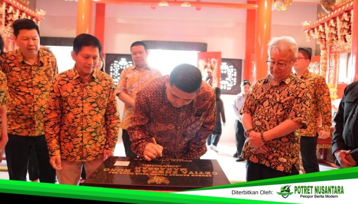 Wali Kota Munafri Tanda Tangani Prasasti Peresmian Cetiya Zhen An Kong Makassar