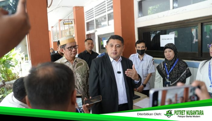 Sambangi Dua Sekolah Pantau SPMB 2026, Appi: Kita Pastikan Seleksi Transparan, Objektif, dan Berkeadilan