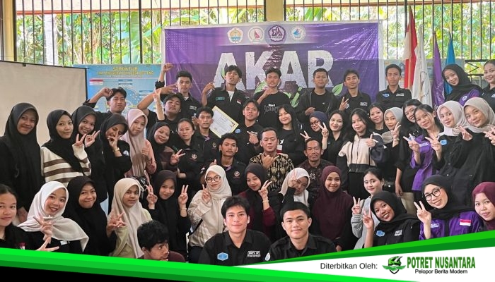 Mahasiswa FMIPA Unsulbar Mengabdi di Desa Betteng, Dari Pendataan Warga hingga Rancang Website Desa