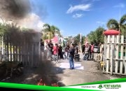 Aksi Semarak Berujung Ricuh, Massa Tagih Janji Bupati dan Desak Benahi Pelayanan Publik