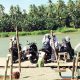 Demi ke Sekolah, Belasan Pelajar SMAN 2 Campalagian Tempuh Jalur Air Pakai Perahu
