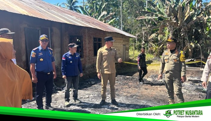 Tak Hanya Siaga Bencana, Wabup Konawe Selatan Langsung Temui dan Bantu Korban Kebakaran di Palangga