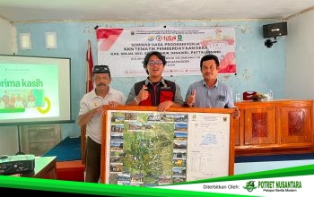 Mahasiswa KKNT 116 Unhas Serahkan Peta Fasilitas dan Potensi Desa Pattalassang Sinjai