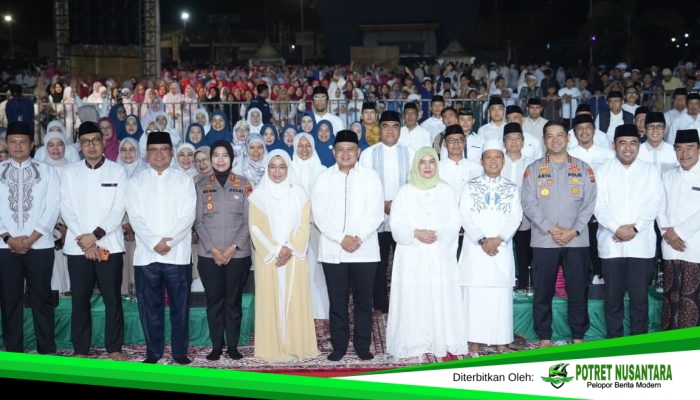 Munafri-Aliyah Bersama Ribuan Warga Semarakkan Maulid Akbar Pesisir di Paotere