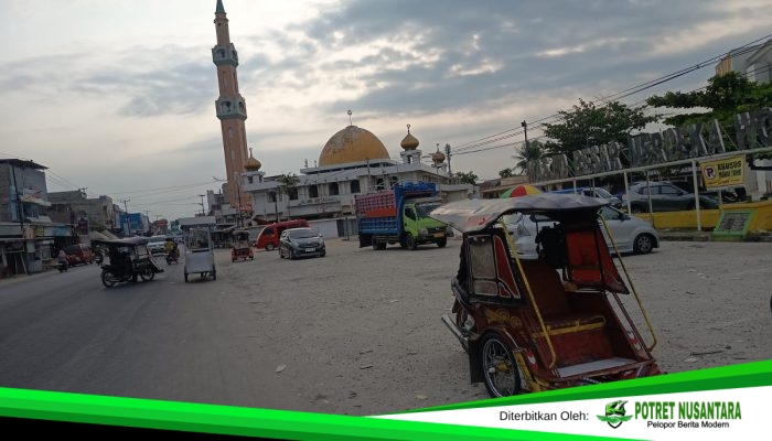Pendapatan Tukang Bentor Anjlok Imbas BBM Mahal dan Langka