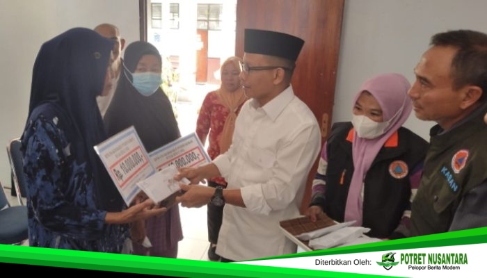 Delapan KK Korban Kebakaran di Polman Terima Bantuan Rp50 Juta