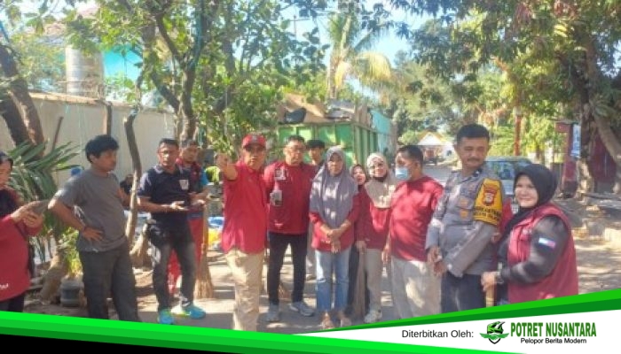 Penataan PKL di Maricaya Selatan, Sekcam Mamajang Turun Langsung Tertibkan Lapak di Atas Fasum dan Drainase